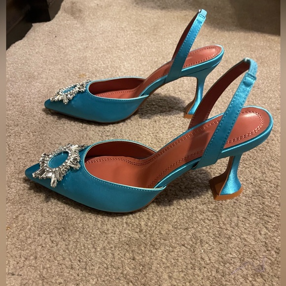 Crystal pointy toe sling backs in blue Satin BNWOT - Picture 4 of 9